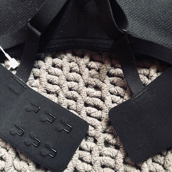 Take Shape Lululemon Bra - Picture 5 of 5